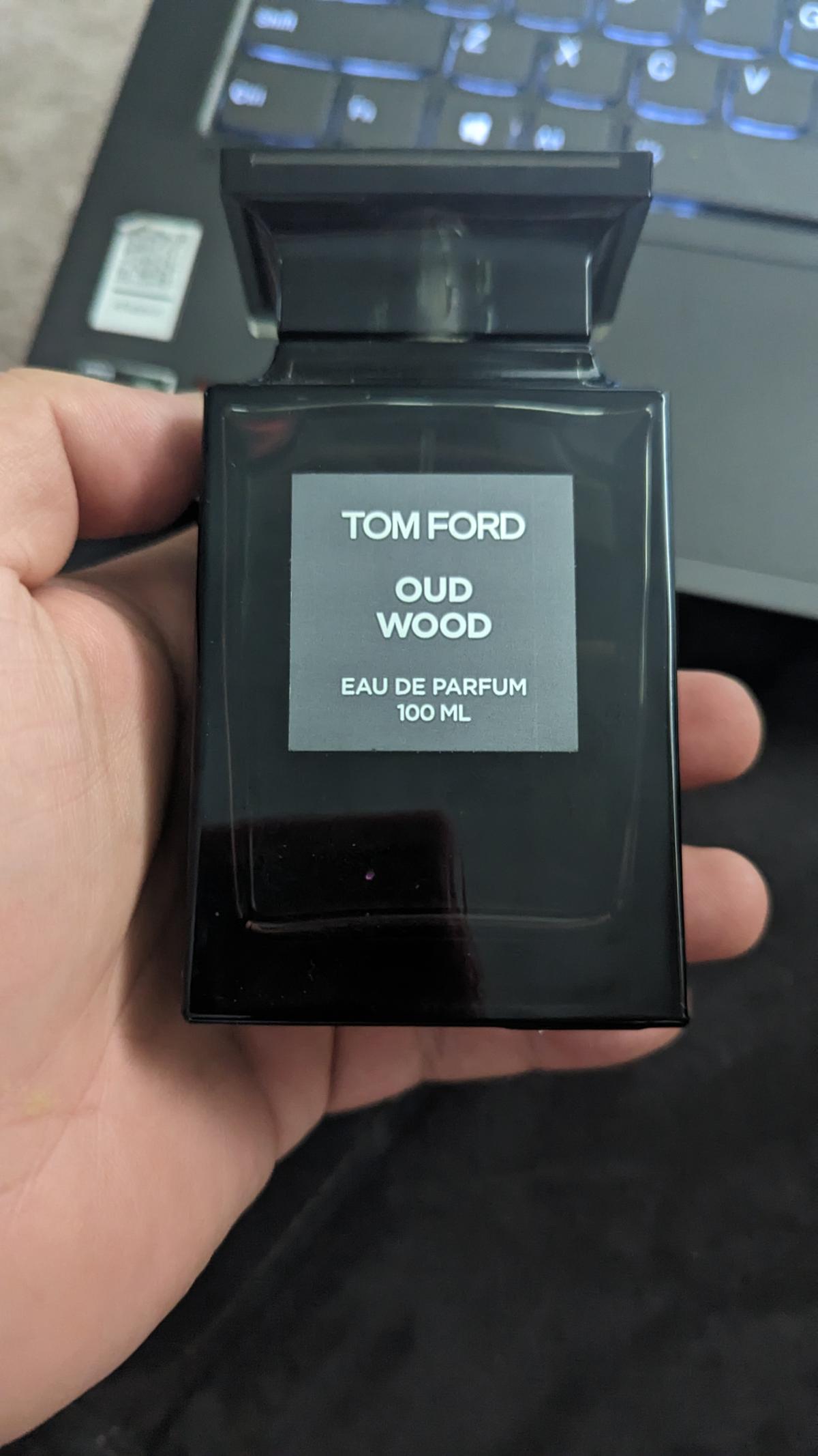 Oud Wood Tom Ford perfume - a fragrance for women and men 2007