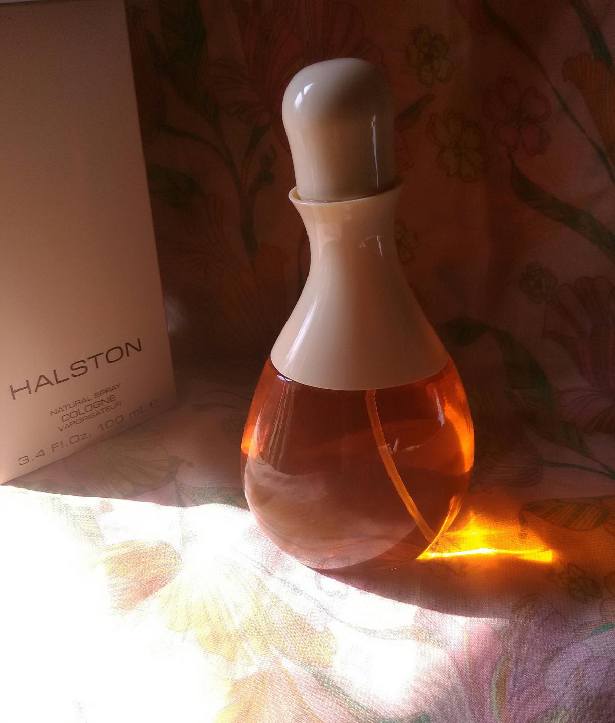 Halston Classic Halston parfum - un parfum pour femme 1975