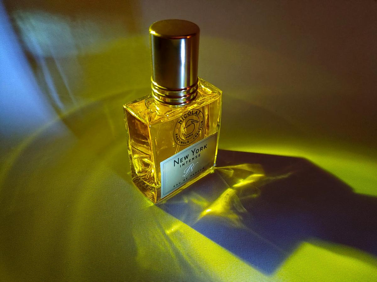 New York Intense Nicolai Parfumeur Createur Parfum - ein es Parfum für