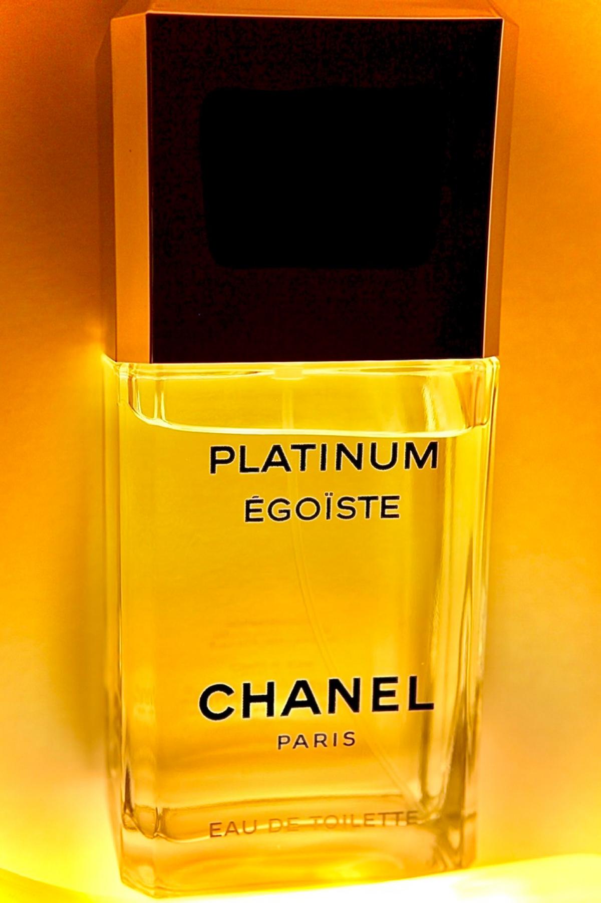 Духи шанель платинум. Chanel Egoiste. Egoiste Platinum. Шанель эгоист платинум. Egoiste Platinum Chanel для мужчин.