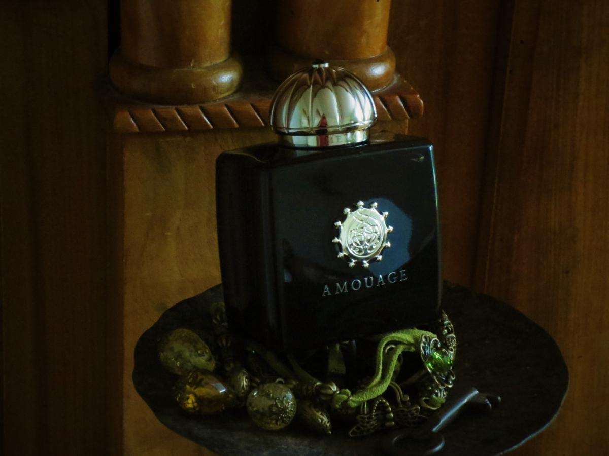 Memoir Woman Amouage perfume - a fragrance for women 2010