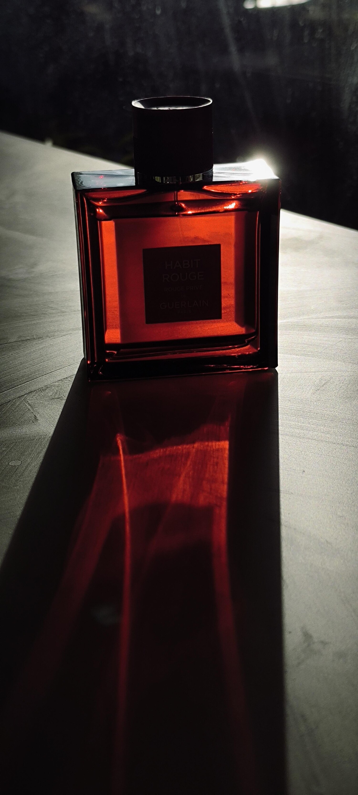 Habit Rouge Rouge Privé Guerlain cologne - een geur voor heren 2023