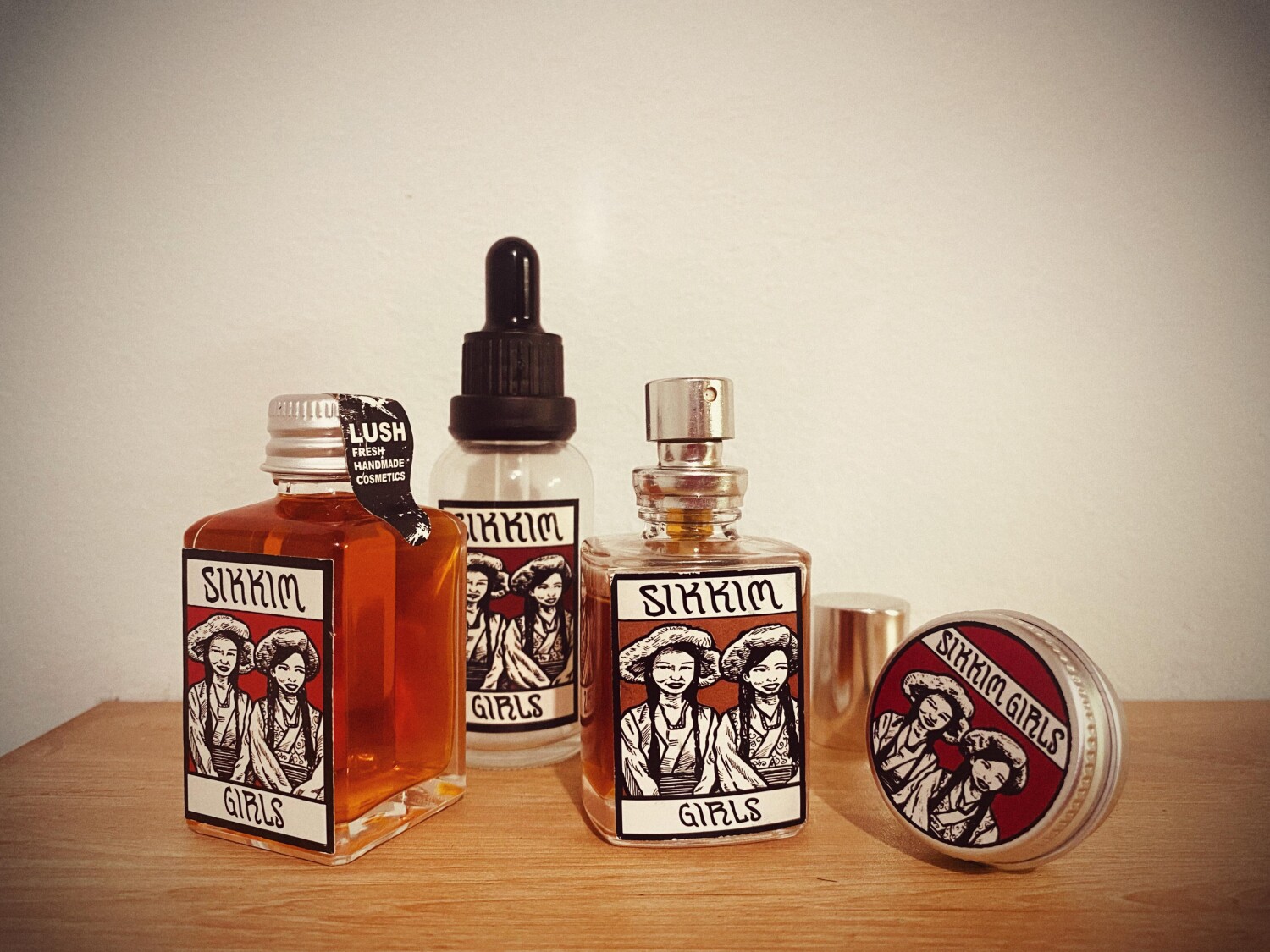 1998 Parfums on Fragram: Sikkim Girls 💃💃 — Sikkim Girls Lush
