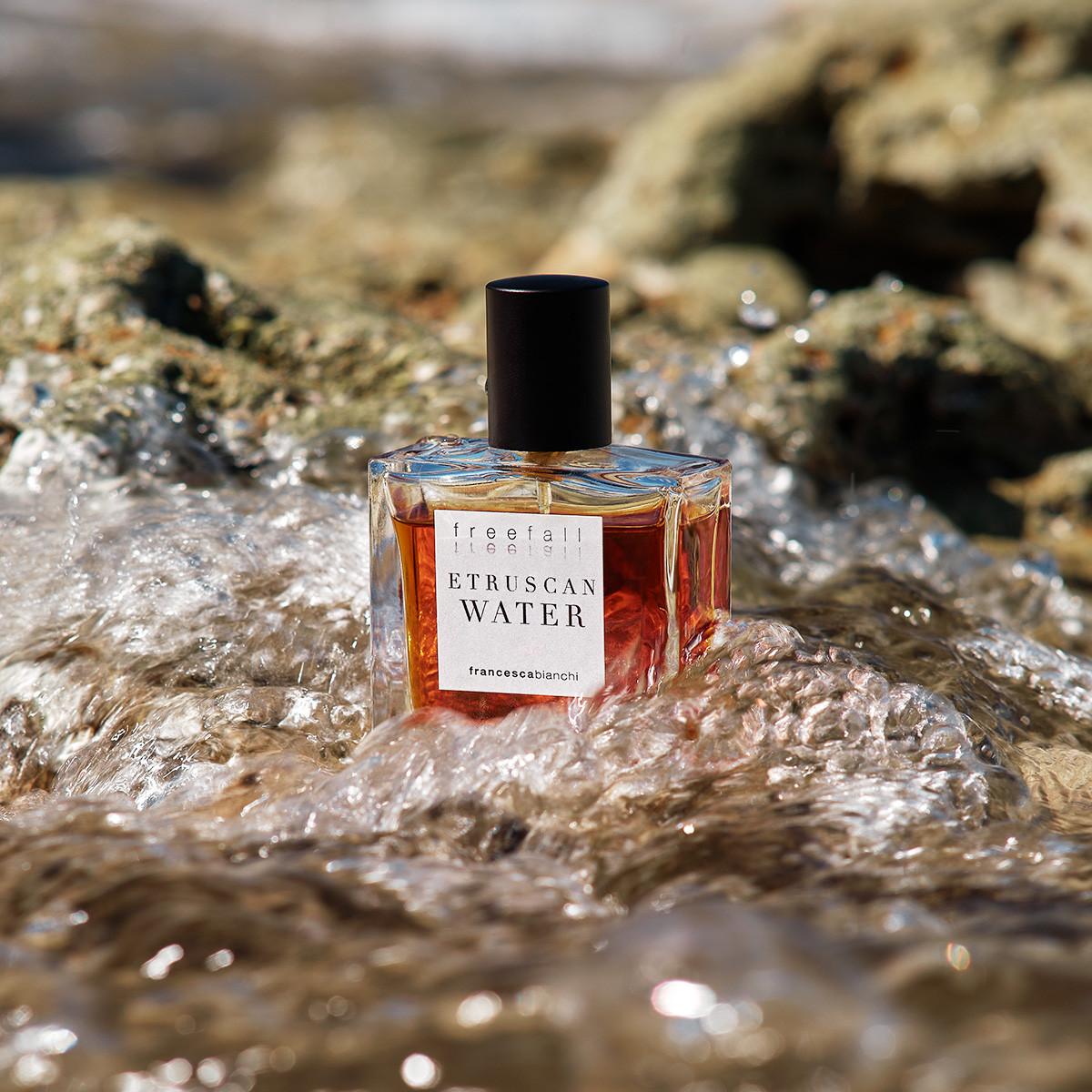etruscan water in sea water photo by Raster fragrantica