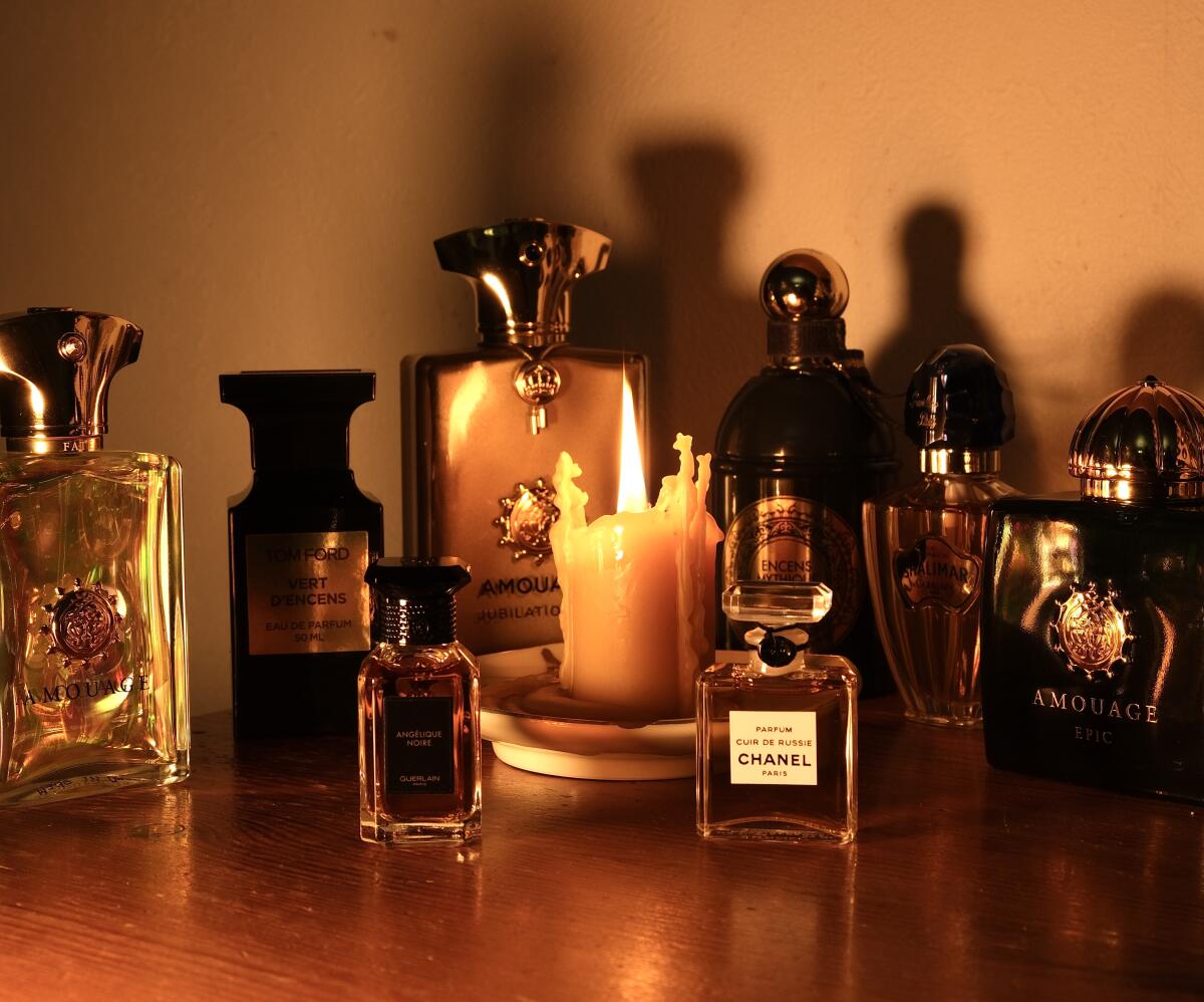Angélique Noire Guerlain perfume - a fragrance for women and men 2005