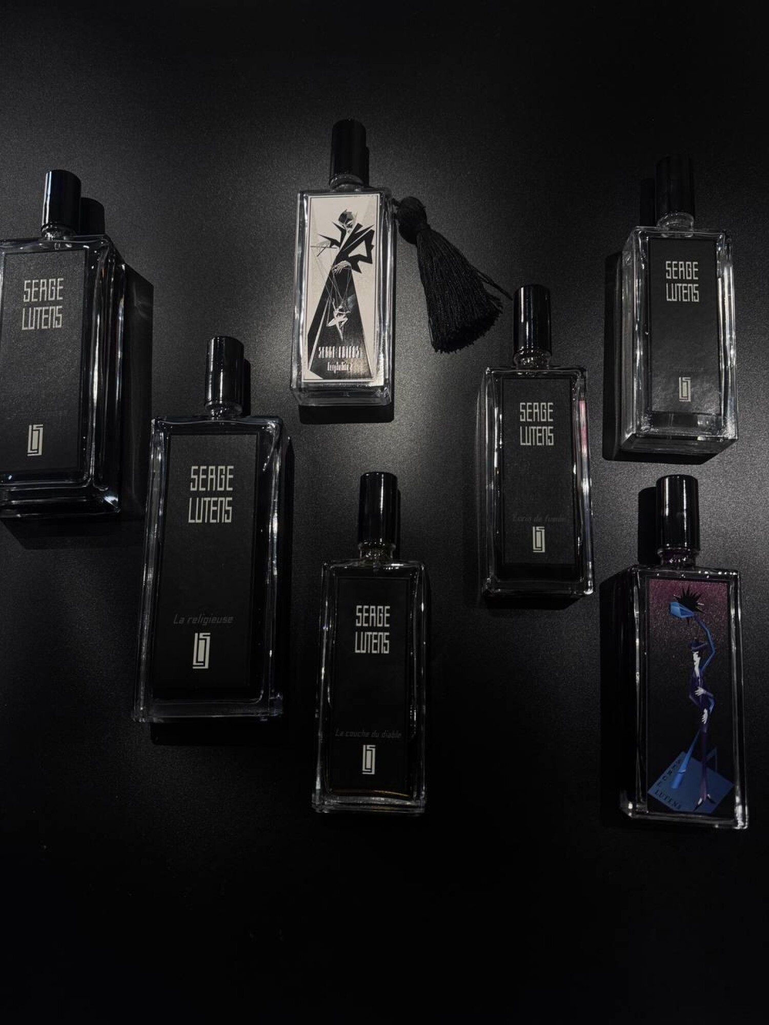 La Nuit Tombée Serge Lutens 香水 - 2026年のユニセックス 新着
