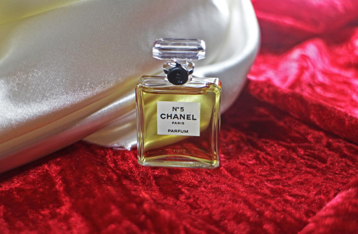 Chanel No 5 Parfum Chanel perfume - a fragrance for women 1921