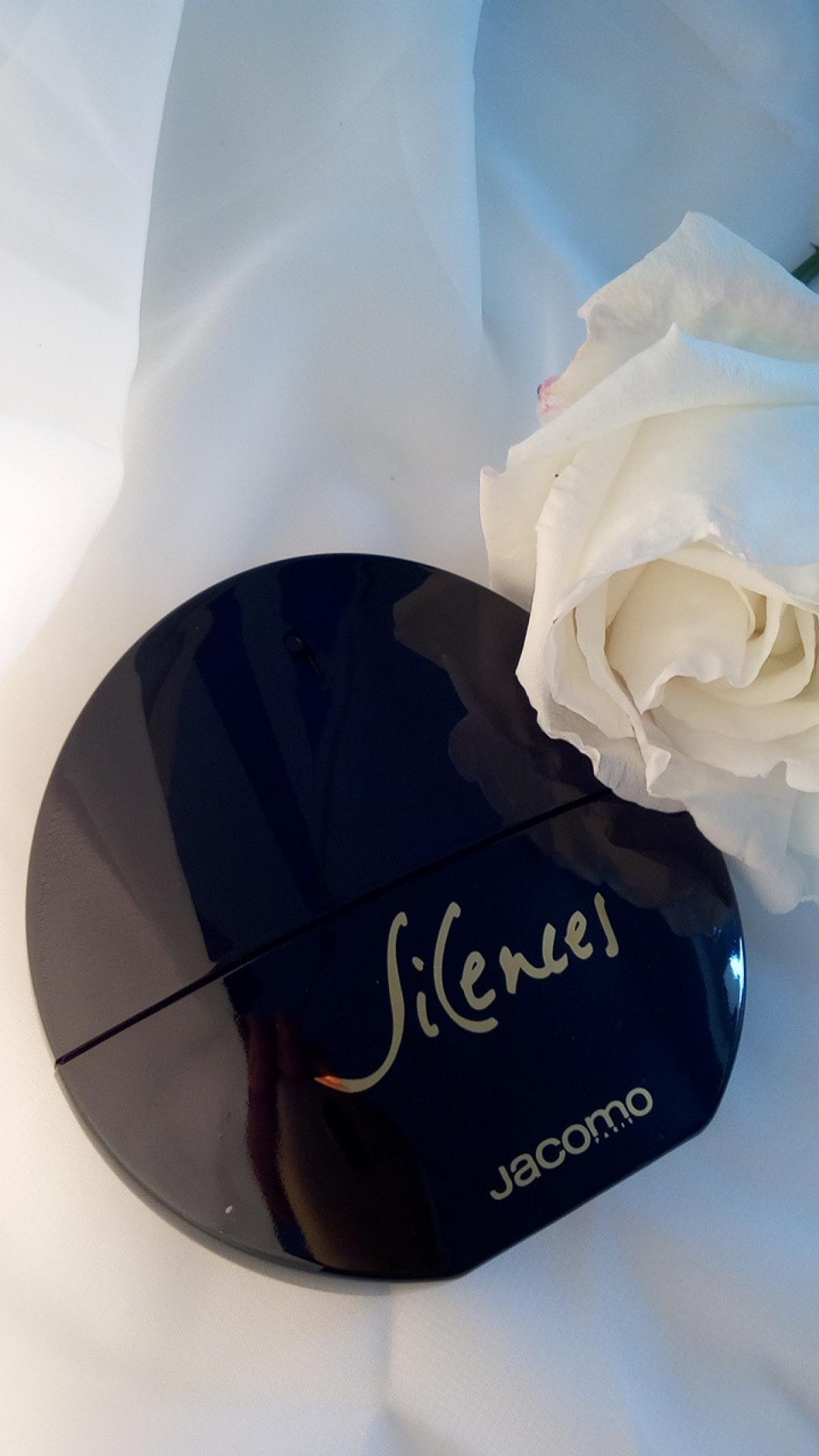 Silences Jacomo perfume - a fragrância Feminino 1978