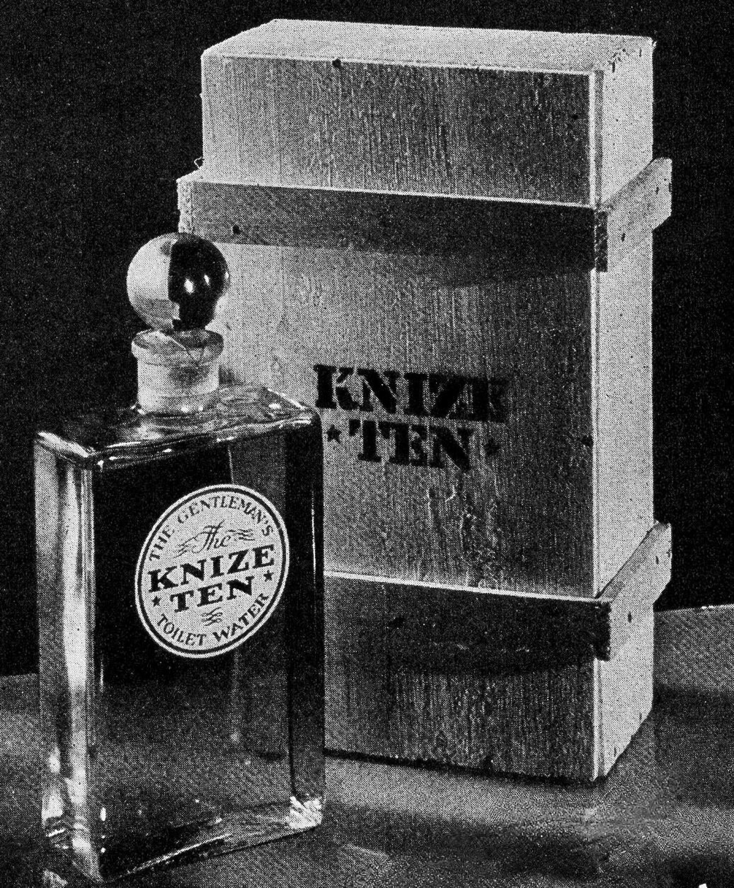 Knize Ten Knize Colonia - una fragancia para Hombres