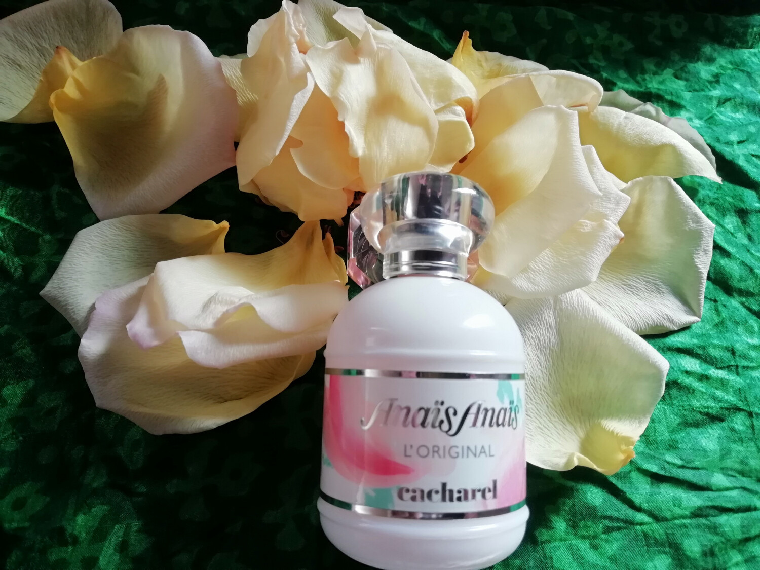 anais anais perfume walgreens