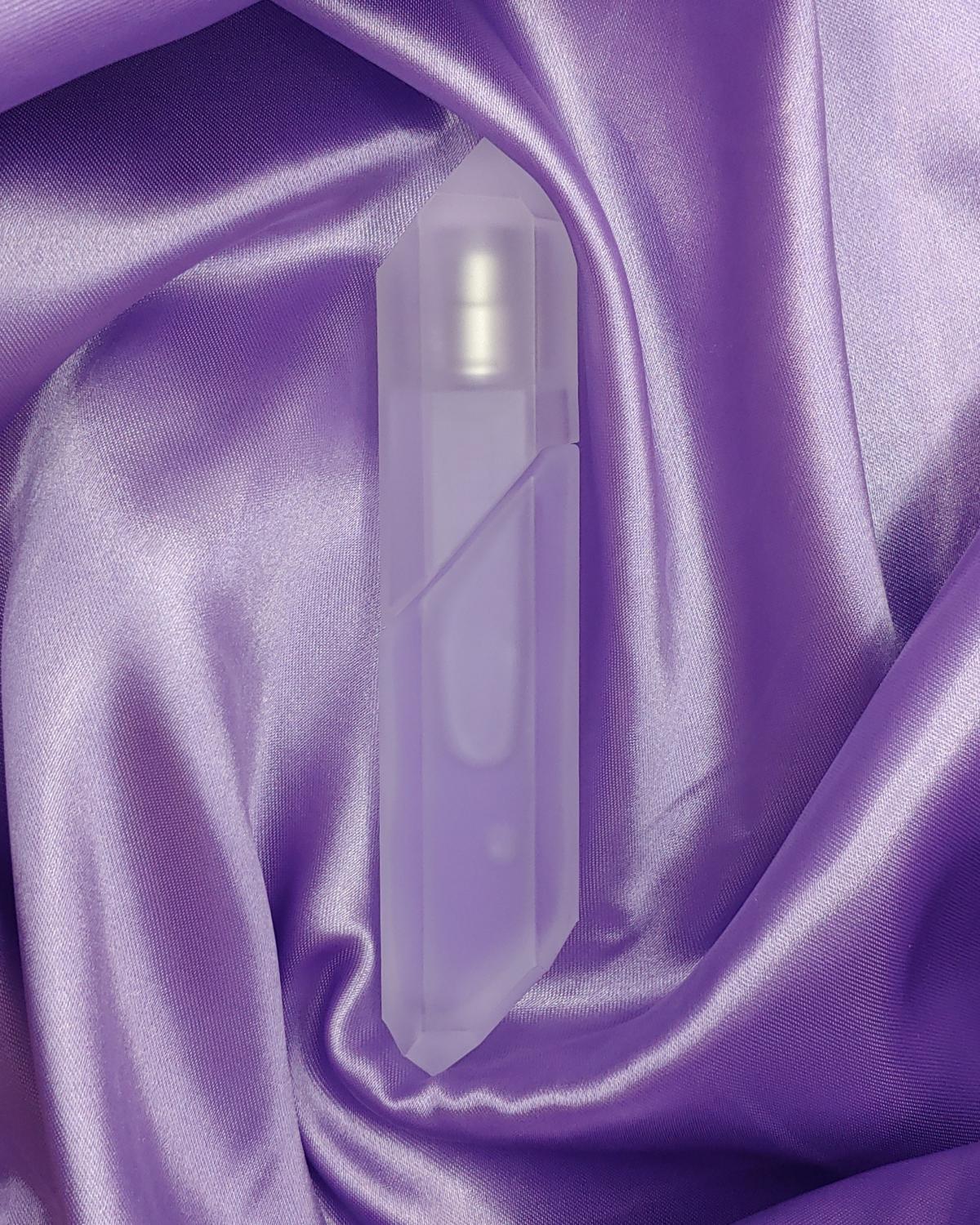 crystal musk perfume