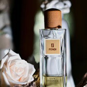 Life Essence Fendi kolonya - erkekler için bir koku 1996