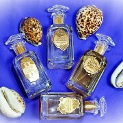 Pivoine Souveraine Houbigant 香水- 一款2023年女用香水