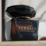 Versace Crystal Noir a seductive and effortless scent 🖤 this combo gi