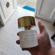 Cassiopea Tiziana Terenzi 香水- 一款2015年中性香水