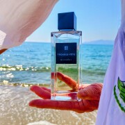 Trouble-Fête Givenchy perfume - a fragrância Compartilhável 2020