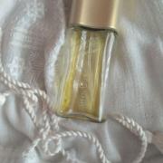 White Linen Estée Lauder perfume - a fragrance for women 1978