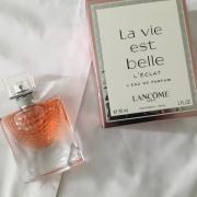 Fragrantica la vie online est belle en rose