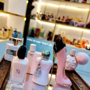Carolina Herrera Good Girl Blush EDP sample perfume spray. 🌸 –  Thewayfarerscents