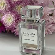 Essential parfums the musk. Мюглер мускус. Mugler over the Musk. Тьерри Мюглер духи мускус. Mugler les exceptions over the Musk.