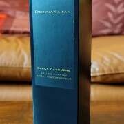 Black Cashmere Donna Karan perfume - a fragrância Feminino 2002