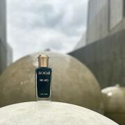 Photo by TheNoseNotes