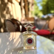 Champs-Élysées Eau de Toilette Champs-Élysées Eau de Toilette Guerlain perfume - a fragrância