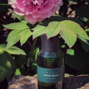 Vétiver Santal Marie Jeanne perfume - a fragrance for women and