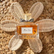 Miss Dior Absolutely Blooming Dior perfume - a fragrance for