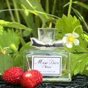 Miss Dior Chérie 2011 Eau de Parfum by Dior » Reviews & Perfume Facts