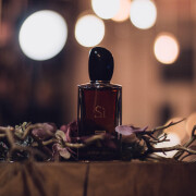 Sì Intense 2021 Giorgio Armani 香水- 一款2021年女用香水
