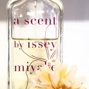A Scent Soleil de Neroli Issey Miyake perfume - a fragrance for 