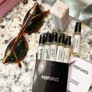Hysteria Mondo Mondo perfume - a fragrance for women and men