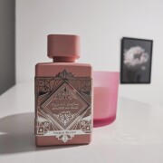 Noble Blush Lattafa Perfumes parfum - un nou parfum de dama 2024