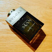 Bvlgari Man Wood Essence Bvlgari 古龙水- 一款2018年男用香水