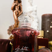 Photo by Mariacristinaandraaa