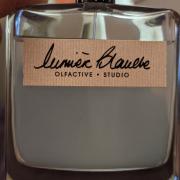 Lumiere Blanche Olfactive Studio perfume - a fragrance for women 
