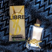 Libre L'Absolu Platine Yves Saint Laurent 香水- 一款2023年女用香水