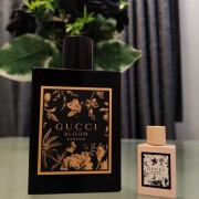 Gucci Bloom Parfum Gucci 香水- 一款2025年新的女用香水