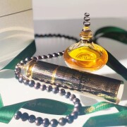 Gold Woman Amouage parfum - un parfum de dama 1983