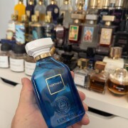 Porthole Loumari 香水- 一款2022年中性香水