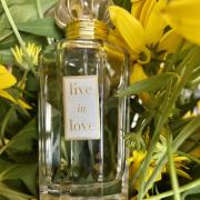 Live in love oscar 2025 de la renta fragrantica