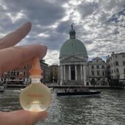 Venezia Pastello Laura Biagiotti perfume - a fragrance for