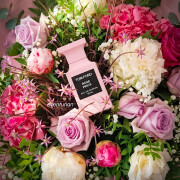 Rose Prick Tom Ford 香水 - 2020年のユニセックス フレグランス