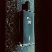 Écrin de Fumée Serge Lutens perfume - a fragrância Compartilhável 2023