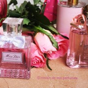 Miss Dior Blooming Bouquet (2023) Dior 香水- 一款2023年女用香水