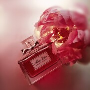 Miss Dior Absolutely Blooming Dior parfum - un parfum de dama 2016