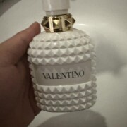 Valentino Donna Born in Roma Ivory Valentino 香水- 一款2025年新的