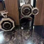 Photo by Muhsineen Khan