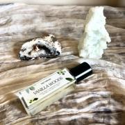 VANILLA WOODS PERFUME OIL – The 7 Virtues Beauty Inc.